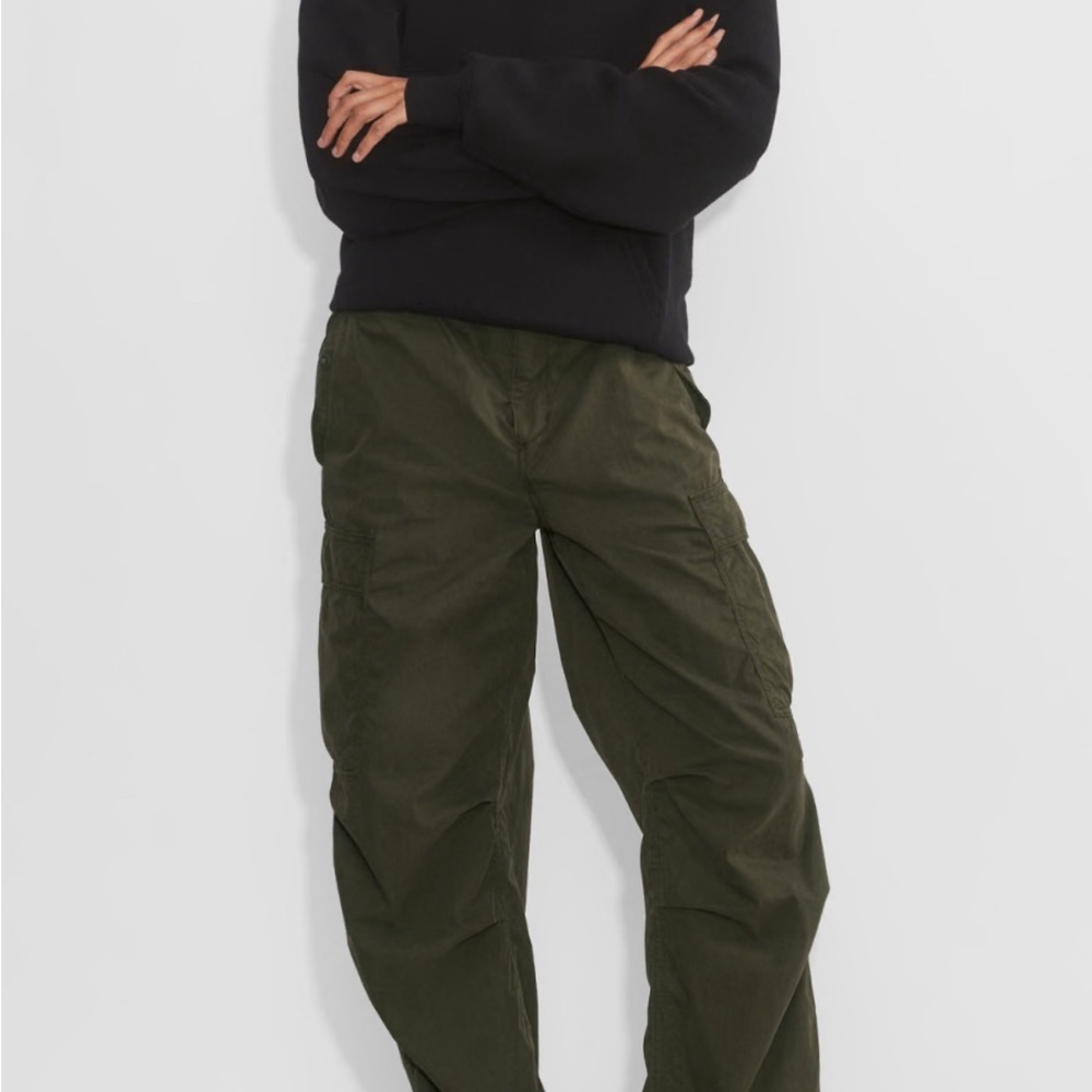 NWT Women’s Aritzia TNA Squad Pocket Pant - Flint Green / Dark Green